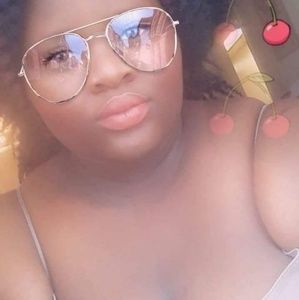 Meet your Posher, Elora